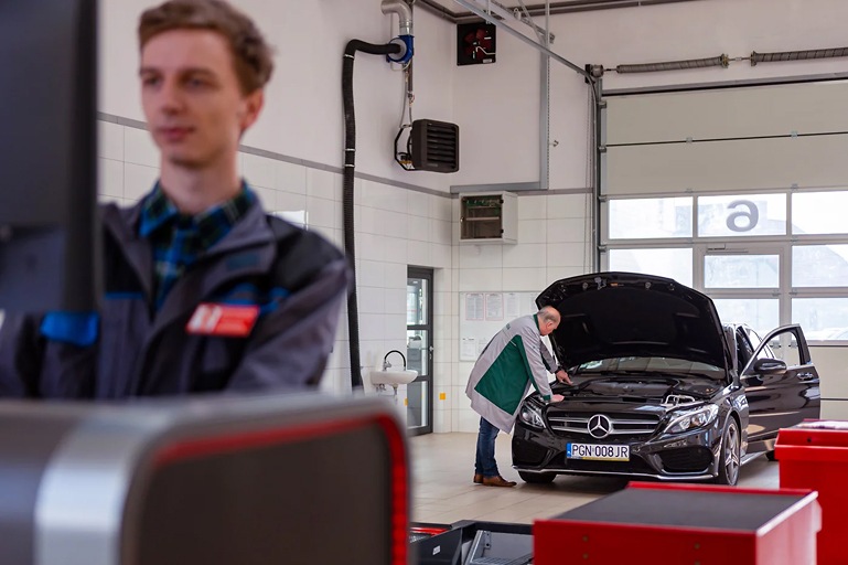 Przegląd techniczny samochodu Przeglądy okresowe 09
